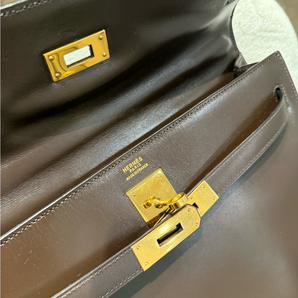 SOLD - HERMES Ebene Brown Box Calfskin Kelly 32 GHW - Picture 10 of 12